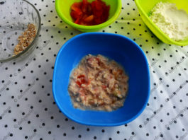 Prepare Homemade Tomato Aloevera Face pack to Remove Sun Tan