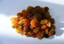 List of Fruits and Fruits Iron Content